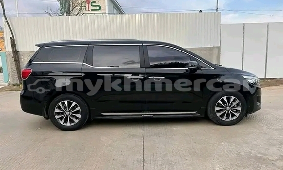 Acheter Occasion Voiture Kia Carnival Noir à Chbar Mon, Kampong Speu Province Acheter Occasion Voiture Kia Carnival Noir à Chbar Mon, Kampong Speu Province