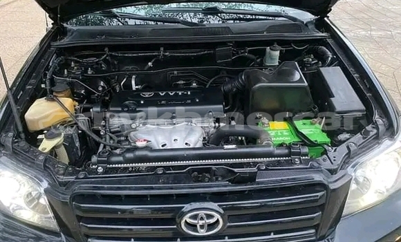 Acheter Occasion Voiture Toyota Highlander Noir à Doun Kaev, Takeo Province Acheter Occasion Voiture Toyota Highlander Noir à Doun Kaev, Takeo Province