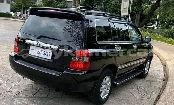 Acheter Occasion Voiture Toyota Highlander Noir à Cheom Ksan, Preah Vihear Province Acheter Occasion Voiture Toyota Highlander Noir à Cheom Ksan, Preah Vihear Province