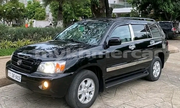 Acheter Occasion Voiture Toyota Highlander Noir à Cheom Ksan, Preah Vihear Province Acheter Occasion Voiture Toyota Highlander Noir à Cheom Ksan, Preah Vihear Province