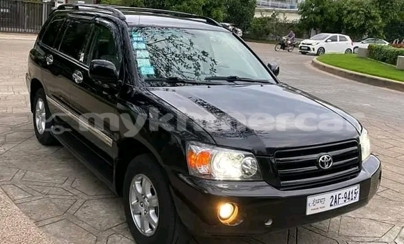 Acheter Occasion Voiture Toyota Highlander Noir à Cheom Ksan, Preah Vihear Province Acheter Occasion Voiture Toyota Highlander Noir à Cheom Ksan, Preah Vihear Province