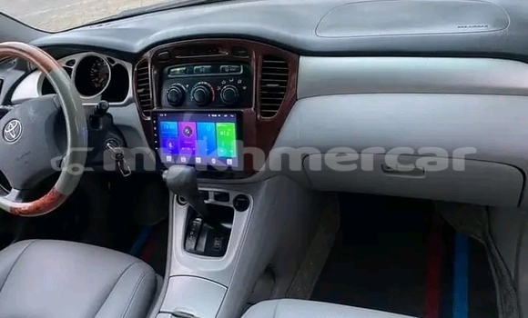 Acheter Occasion Voiture Toyota Highlander Noir à Cheom Ksan, Preah Vihear Province Acheter Occasion Voiture Toyota Highlander Noir à Cheom Ksan, Preah Vihear Province