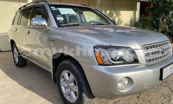 Buy Used Toyota Highlander Other Car in Banlung in Ratanakiri Province Buy Used Toyota Highlander Other Car in Banlung in Ratanakiri Province