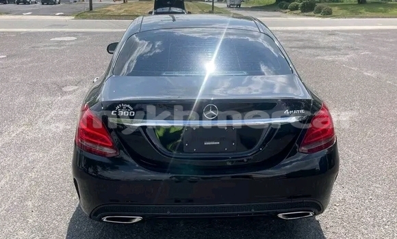 Buy Used Mercedes-Benz C250 coupe Black Car in Cheom Ksan in Preah Vihear Province