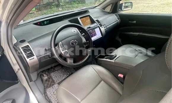 Buy Used Toyota Prius Other Car in Cheom Ksan in Preah Vihear Province Buy Used Toyota Prius Other Car in Cheom Ksan in Preah Vihear Province