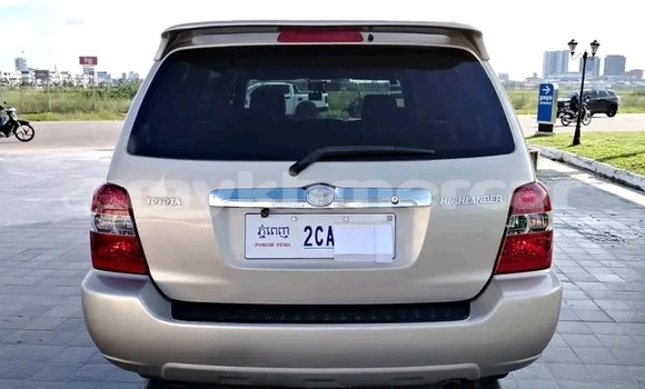 Buy Used Toyota Highlander Other Car in Cheom Ksan in Preah Vihear Province Buy Used Toyota Highlander Other Car in Cheom Ksan in Preah Vihear Province