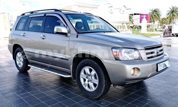 Buy Used Toyota Highlander Other Car in Cheom Ksan in Preah Vihear Province Buy Used Toyota Highlander Other Car in Cheom Ksan in Preah Vihear Province