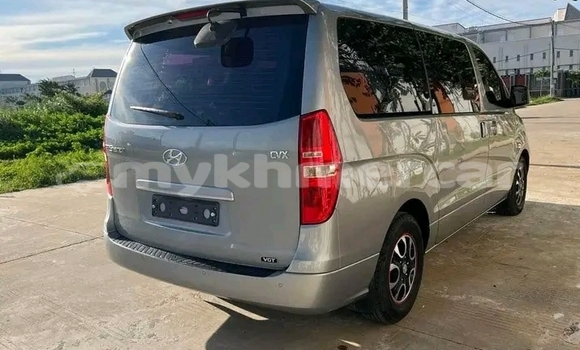 Buy Used Hyundai Grand Starex Other Car in Chbar Mon in Kampong Speu Province Buy Used Hyundai Grand Starex Other Car in Chbar Mon in Kampong Speu Province