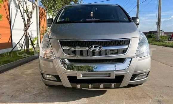 Buy Used Hyundai Grand Starex Other Car in Chbar Mon in Kampong Speu Province Buy Used Hyundai Grand Starex Other Car in Chbar Mon in Kampong Speu Province