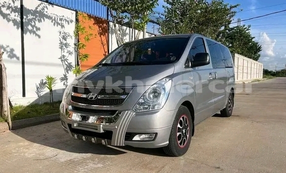 Buy Used Hyundai Grand Starex Other Car in Chbar Mon in Kampong Speu Province Buy Used Hyundai Grand Starex Other Car in Chbar Mon in Kampong Speu Province