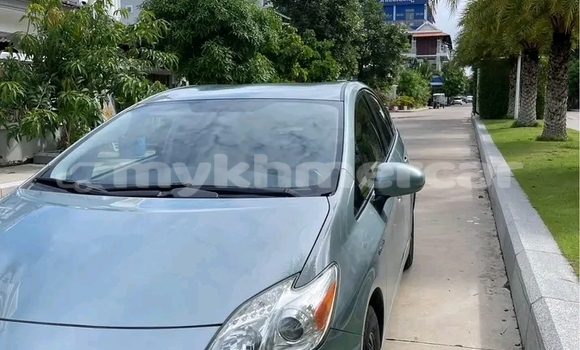 Buy Used Toyota Prius Other Car in Chbar Mon in Kampong Speu Province Buy Used Toyota Prius Other Car in Chbar Mon in Kampong Speu Province
