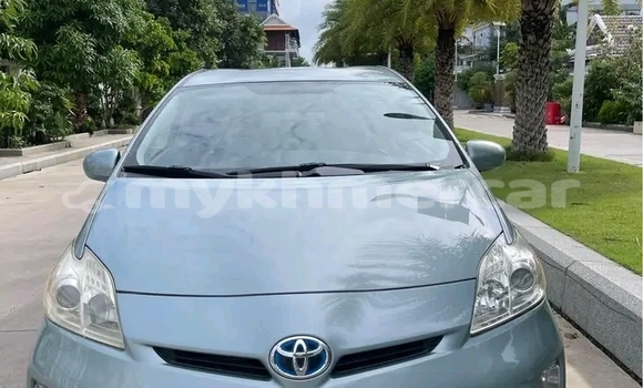 Buy Used Toyota Prius Other Car in Chbar Mon in Kampong Speu Province Buy Used Toyota Prius Other Car in Chbar Mon in Kampong Speu Province