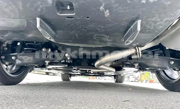 Buy Used Lexus HS White Car in Cheom Ksan in Preah Vihear Province Buy Used Lexus HS White Car in Cheom Ksan in Preah Vihear Province