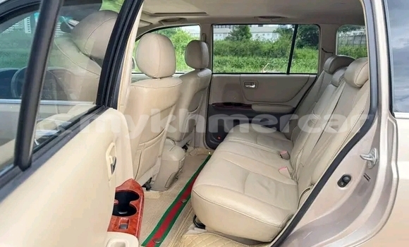Buy Used Toyota Highlander Other Car in Cheom Ksan in Preah Vihear Province Buy Used Toyota Highlander Other Car in Cheom Ksan in Preah Vihear Province
