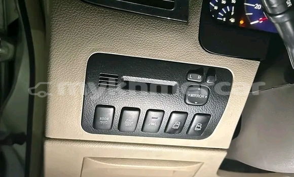 Buy Used Toyota Alphard Other Car in Chbar Mon in Kampong Speu Province Buy Used Toyota Alphard Other Car in Chbar Mon in Kampong Speu Province