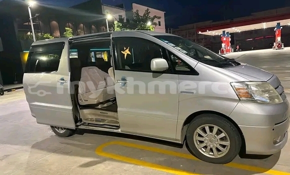 Buy Used Toyota Alphard Other Car in Chbar Mon in Kampong Speu Province Buy Used Toyota Alphard Other Car in Chbar Mon in Kampong Speu Province
