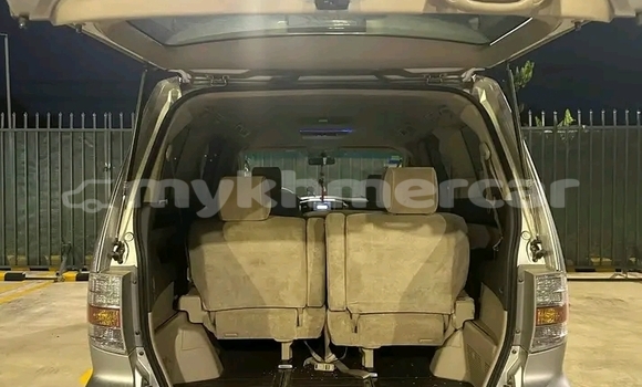 Buy Used Toyota Alphard Other Car in Chbar Mon in Kampong Speu Province Buy Used Toyota Alphard Other Car in Chbar Mon in Kampong Speu Province