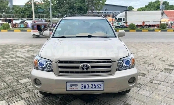 Buy Used Toyota Highlander Other Car in Cheom Ksan in Preah Vihear Province Buy Used Toyota Highlander Other Car in Cheom Ksan in Preah Vihear Province