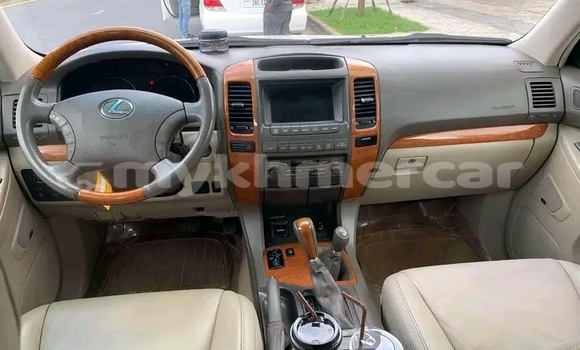 Buy Used Lexus SC White Car in Cheom Ksan in Preah Vihear Province Buy Used Lexus SC White Car in Cheom Ksan in Preah Vihear Province