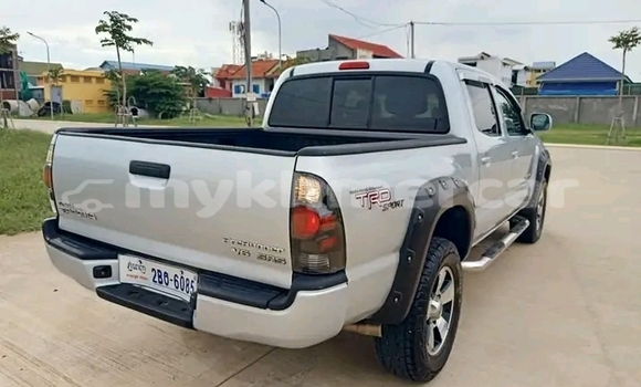 Buy Used Toyota Tacoma White Car in Phanomsok in Oddar Meanchey Province Buy Used Toyota Tacoma White Car in Phanomsok in Oddar Meanchey Province