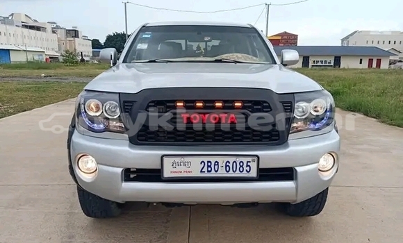 Buy Used Toyota Tacoma White Car in Phanomsok in Oddar Meanchey Province Buy Used Toyota Tacoma White Car in Phanomsok in Oddar Meanchey Province