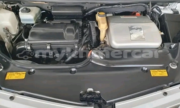 Acheter Occasion Voiture Toyota Prius Blanc à Chbar Mon, Kampong Speu Province Acheter Occasion Voiture Toyota Prius Blanc à Chbar Mon, Kampong Speu Province