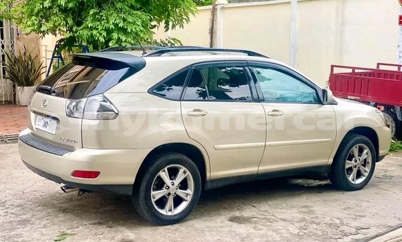 Buy Used Lexus RX 330 Other Car in Chbar Mon in Kampong Speu Province Buy Used Lexus RX 330 Other Car in Chbar Mon in Kampong Speu Province