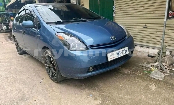Buy Used Toyota Prius Other Car in Chbar Mon in Kampong Speu Province Buy Used Toyota Prius Other Car in Chbar Mon in Kampong Speu Province