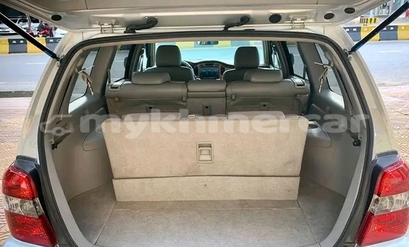 Buy Used Toyota Highlander Other Car in Chbar Mon in Kampong Speu Province Buy Used Toyota Highlander Other Car in Chbar Mon in Kampong Speu Province