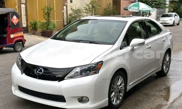Buy Used Lexus RX White Car in Chbar Mon in Kampong Speu Province Buy Used Lexus RX White Car in Chbar Mon in Kampong Speu Province