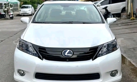 Buy Used Lexus RX White Car in Chbar Mon in Kampong Speu Province Buy Used Lexus RX White Car in Chbar Mon in Kampong Speu Province