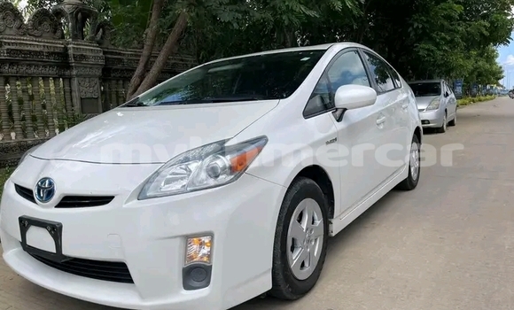 Acheter Occasion Voiture Toyota Prius Blanc à Kampot, Kampot Province Acheter Occasion Voiture Toyota Prius Blanc à Kampot, Kampot Province