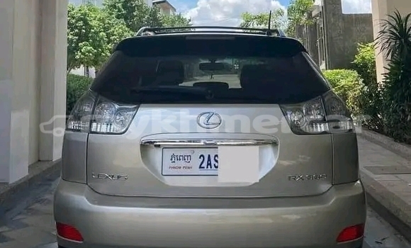 Acheter Occasion Voiture Toyota Highlander Autre à Chbar Mon, Kampong Speu Province Acheter Occasion Voiture Toyota Highlander Autre à Chbar Mon, Kampong Speu Province