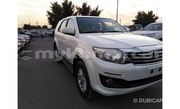 ទិញ នាំចូល Toyota Fortuner White ឡាន} ក្នុង Import - Dubai ក្នុង Kampot Province ទិញ នាំចូល Toyota Fortuner White ឡាន} ក្នុង Import - Dubai ក្នុង Kampot Province