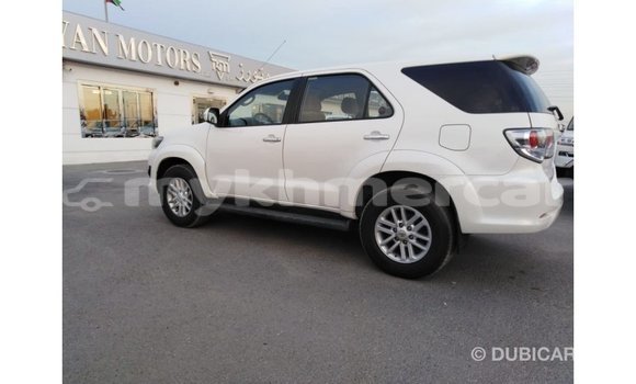 ទិញ នាំចូល Toyota Fortuner White ឡាន} ក្នុង Import - Dubai ក្នុង Kampot Province ទិញ នាំចូល Toyota Fortuner White ឡាន} ក្នុង Import - Dubai ក្នុង Kampot Province