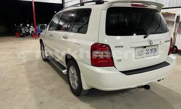 ទិញ បានប្រើ Toyota Highlander White ឡាន} ក្នុង Bavet ក្នុង Svay Rieng Province ទិញ បានប្រើ Toyota Highlander White ឡាន} ក្នុង Bavet ក្នុង Svay Rieng Province