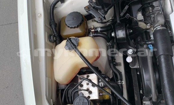 Buy Used Lexus RX 300 White Car in Chbar Mon in Kampong Speu Province Buy Used Lexus RX 300 White Car in Chbar Mon in Kampong Speu Province