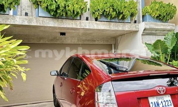 Buy Used Toyota Prius Red Car in Bavet in Svay Rieng Province Buy Used Toyota Prius Red Car in Bavet in Svay Rieng Province