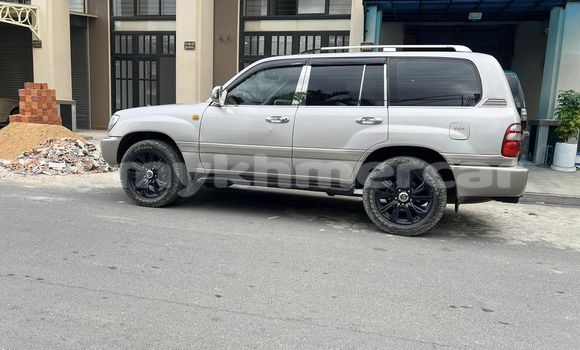 Buy Used Toyota Highlander Other Car in Chbar Mon in Kampong Speu Province Buy Used Toyota Highlander Other Car in Chbar Mon in Kampong Speu Province