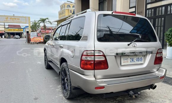 Buy Used Toyota Highlander Other Car in Chbar Mon in Kampong Speu Province Buy Used Toyota Highlander Other Car in Chbar Mon in Kampong Speu Province