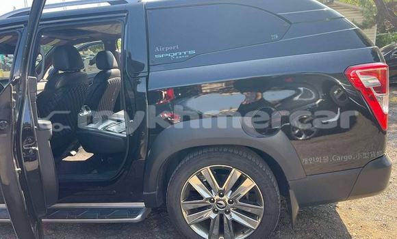 Acheter Occasion Voiture SsangYong Rexton Noir à Doun Kaev, Takeo Province Acheter Occasion Voiture SsangYong Rexton Noir à Doun Kaev, Takeo Province