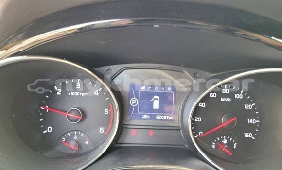 Acheter Occasion Voiture Kia Carnival Blanc à Banteay Meanchey, Banteay Meanchey Province Acheter Occasion Voiture Kia Carnival Blanc à Banteay Meanchey, Banteay Meanchey Province