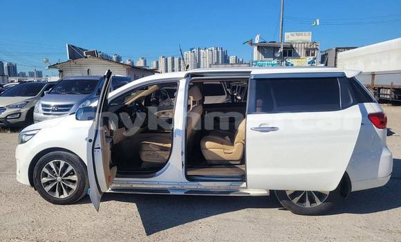 Acheter Occasion Voiture Kia Carnival Blanc à Banteay Meanchey, Banteay Meanchey Province Acheter Occasion Voiture Kia Carnival Blanc à Banteay Meanchey, Banteay Meanchey Province