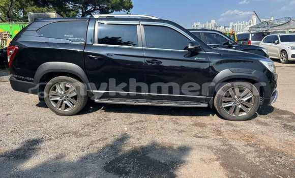 Acheter Occasion Voiture SsangYong Rexton Noir à Cheom Ksan, Preah Vihear Province Acheter Occasion Voiture SsangYong Rexton Noir à Cheom Ksan, Preah Vihear Province