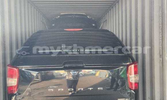 Acheter Occasion Voiture SsangYong Rexton Noir à Cheom Ksan, Preah Vihear Province Acheter Occasion Voiture SsangYong Rexton Noir à Cheom Ksan, Preah Vihear Province