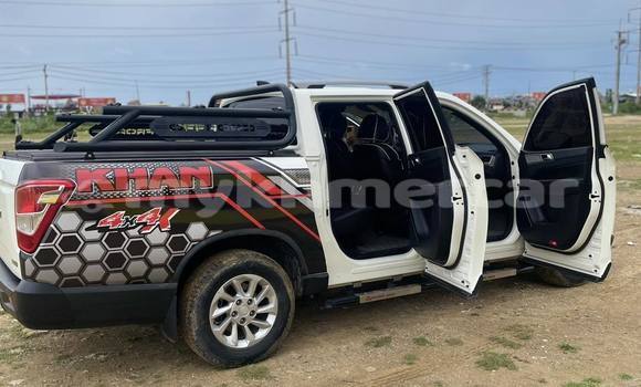 Acheter Occasion Voiture SsangYong Rexton Blanc à Chbar Mon, Kampong Speu Province Acheter Occasion Voiture SsangYong Rexton Blanc à Chbar Mon, Kampong Speu Province