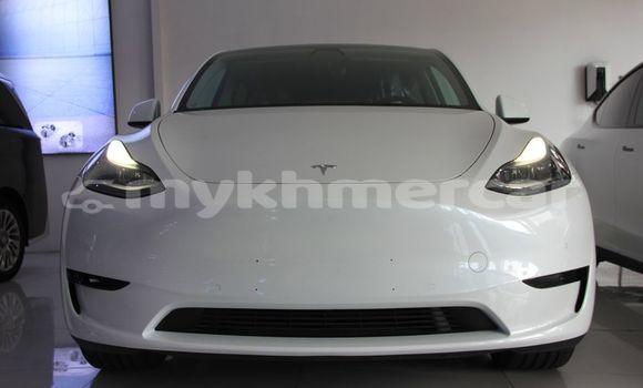 Acheter Occasion Voiture Tesla Model X Blanc à Chbar Mon, Kampong Speu Province Acheter Occasion Voiture Tesla Model X Blanc à Chbar Mon, Kampong Speu Province