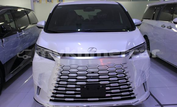 Acheter Occasion Voiture Lexus LX 570 Blanc à Banteay Meanchey, Banteay Meanchey Province Acheter Occasion Voiture Lexus LX 570 Blanc à Banteay Meanchey, Banteay Meanchey Province