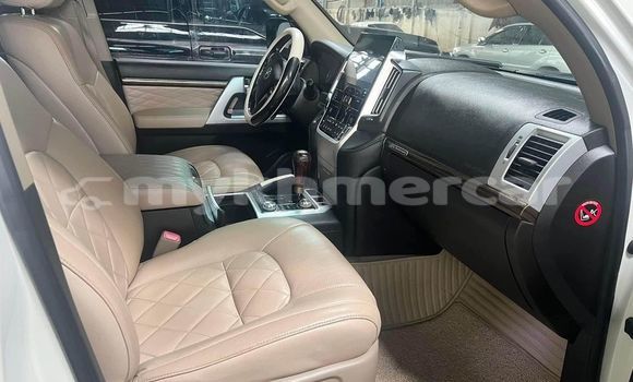 ទិញ បានប្រើ Toyota Land Cruiser White ឡាន} ក្នុង Chbar Mon ក្នុង Kampong Speu Province ទិញ បានប្រើ Toyota Land Cruiser White ឡាន} ក្នុង Chbar Mon ក្នុង Kampong Speu Province