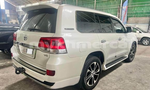 ទិញ បានប្រើ Toyota Land Cruiser White ឡាន} ក្នុង Chbar Mon ក្នុង Kampong Speu Province ទិញ បានប្រើ Toyota Land Cruiser White ឡាន} ក្នុង Chbar Mon ក្នុង Kampong Speu Province